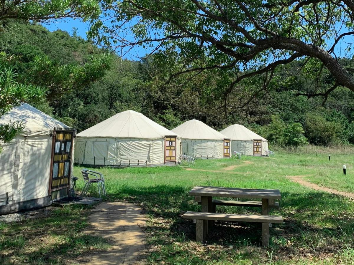 直島町ふるさと海の家 つつじ荘 -Seaside Park Stay Tsutsujiso- Экстерьер фото