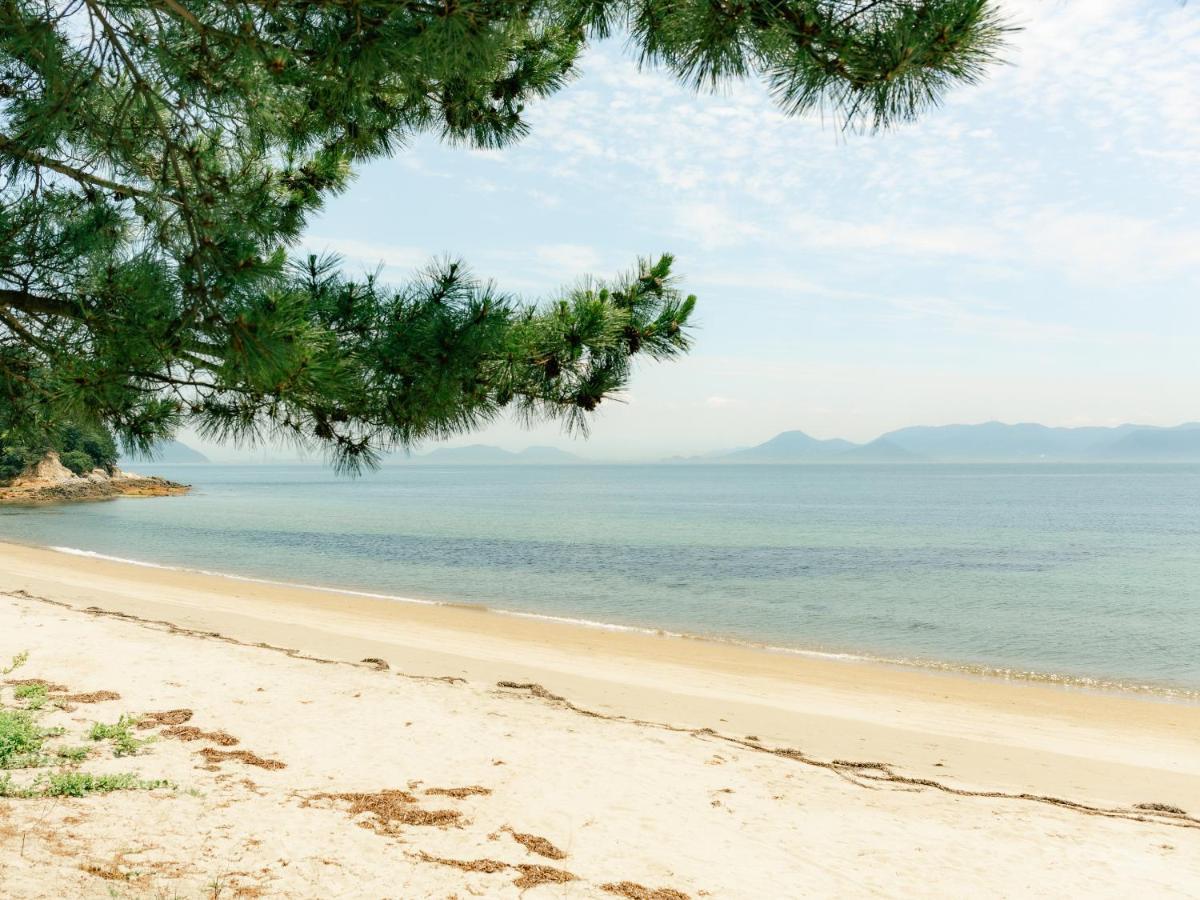 直島町ふるさと海の家 つつじ荘 -Seaside Park Stay Tsutsujiso- Экстерьер фото